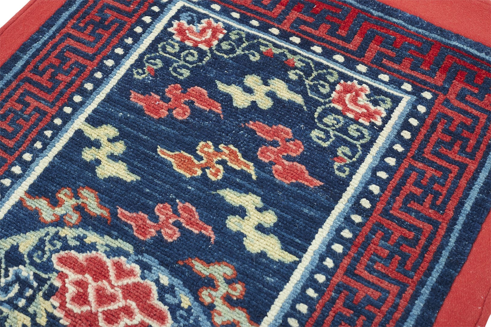 ANTIQUE TIBETAN KHADEN 2' 9" x 4' 11" 19th C Rug Detail 4