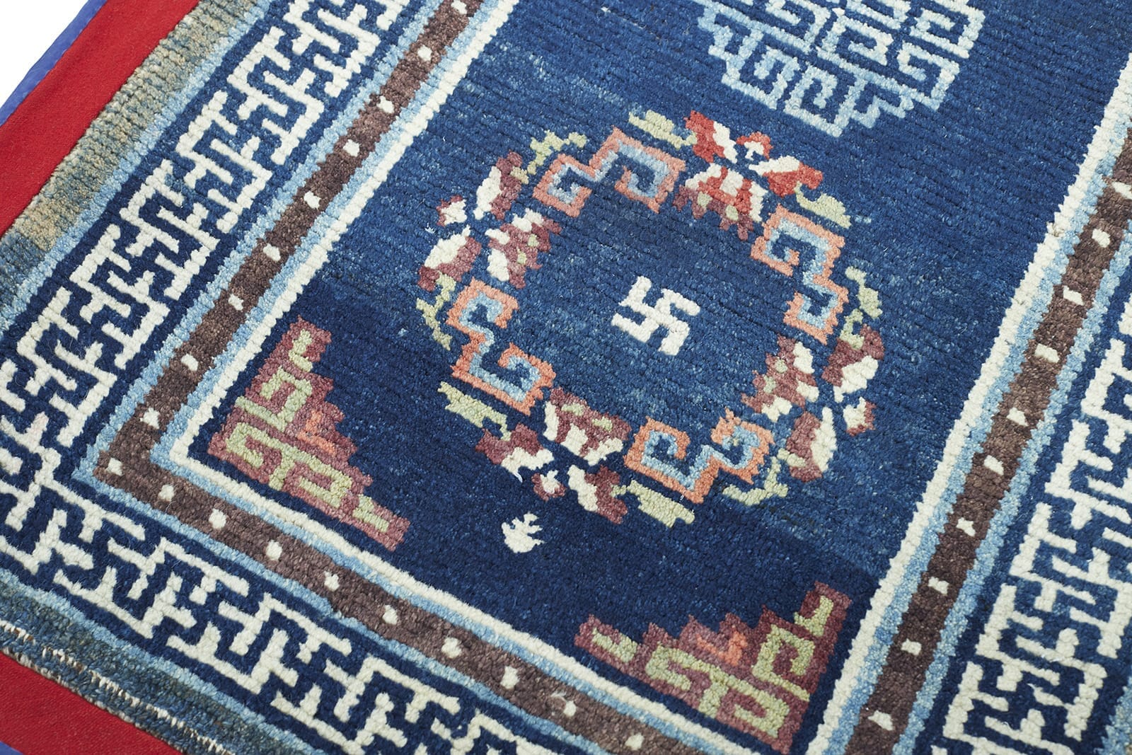 ANTIQUE TIBETAN KHADEN 2' 9" x 4' 3" 19th C Rug Detail 2