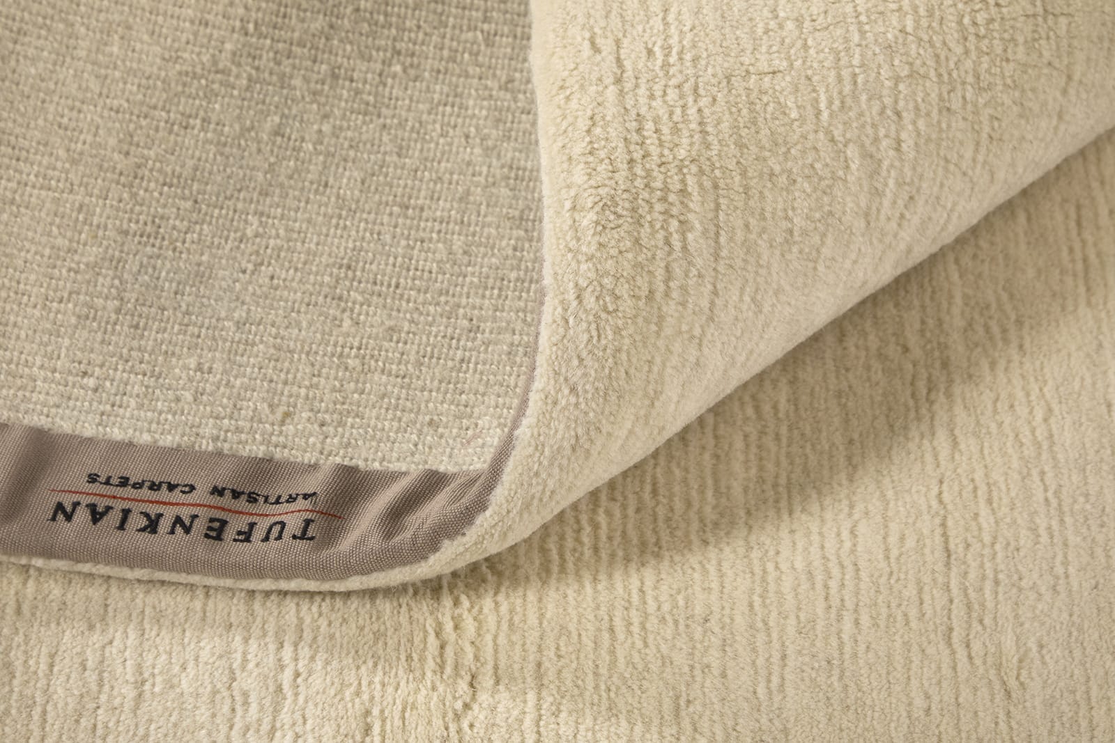 SOLID TIMPA SOFT WHITE