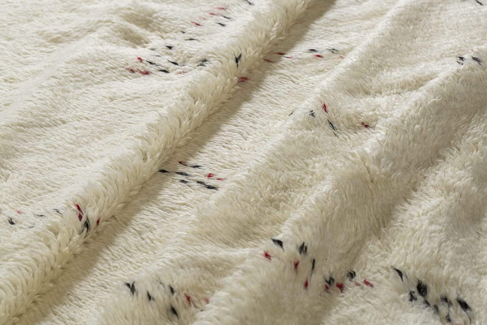 detail shot of Atlas Red