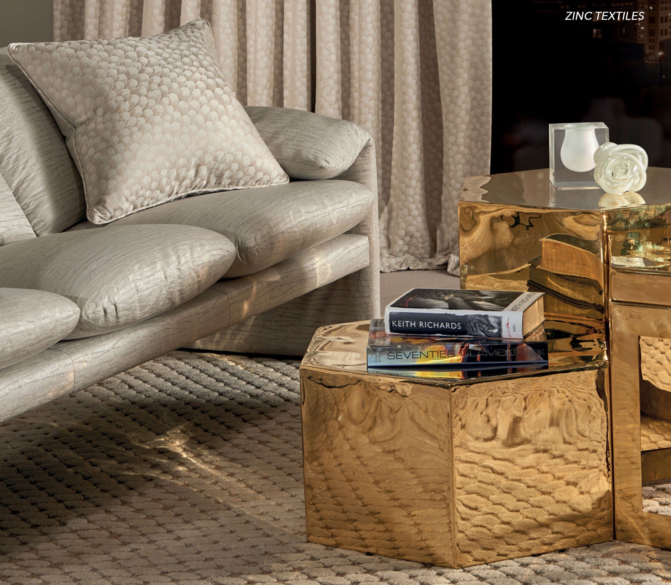 BUBBLES W/BBS WHITE Lifestyle room-image Tufenkian Artisan Carpets