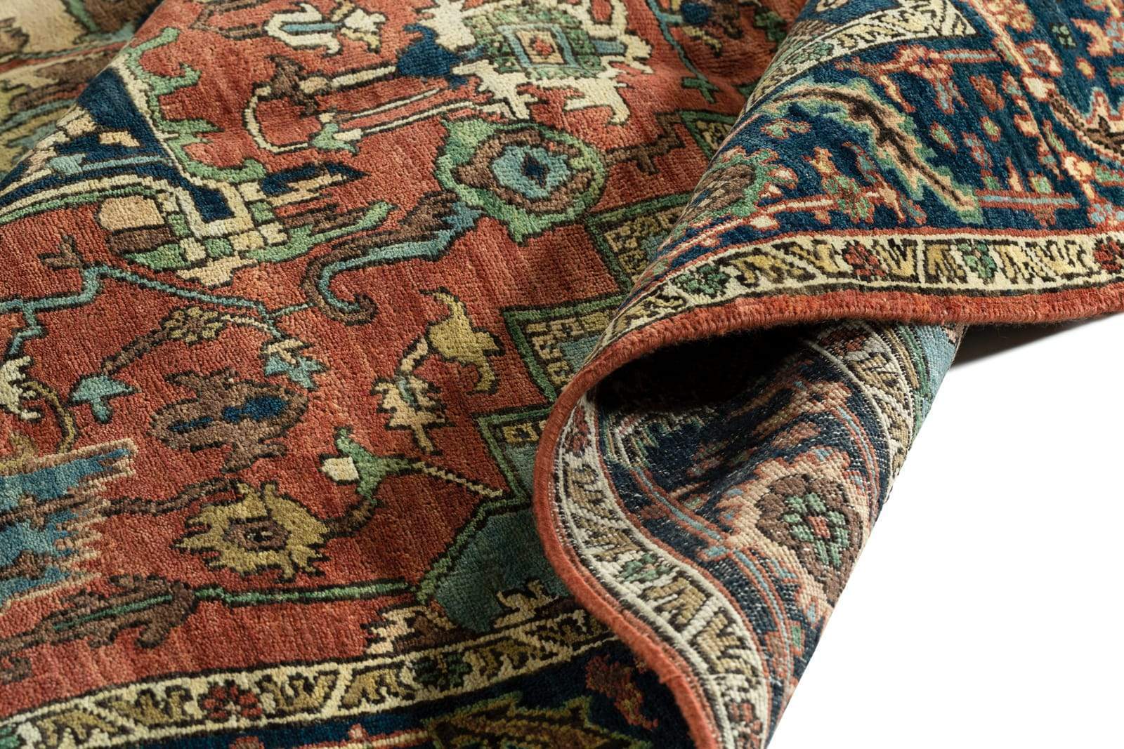 CLASSIC HERIZ VI RUST NAVY Product Tufenkian Artisan Carpets