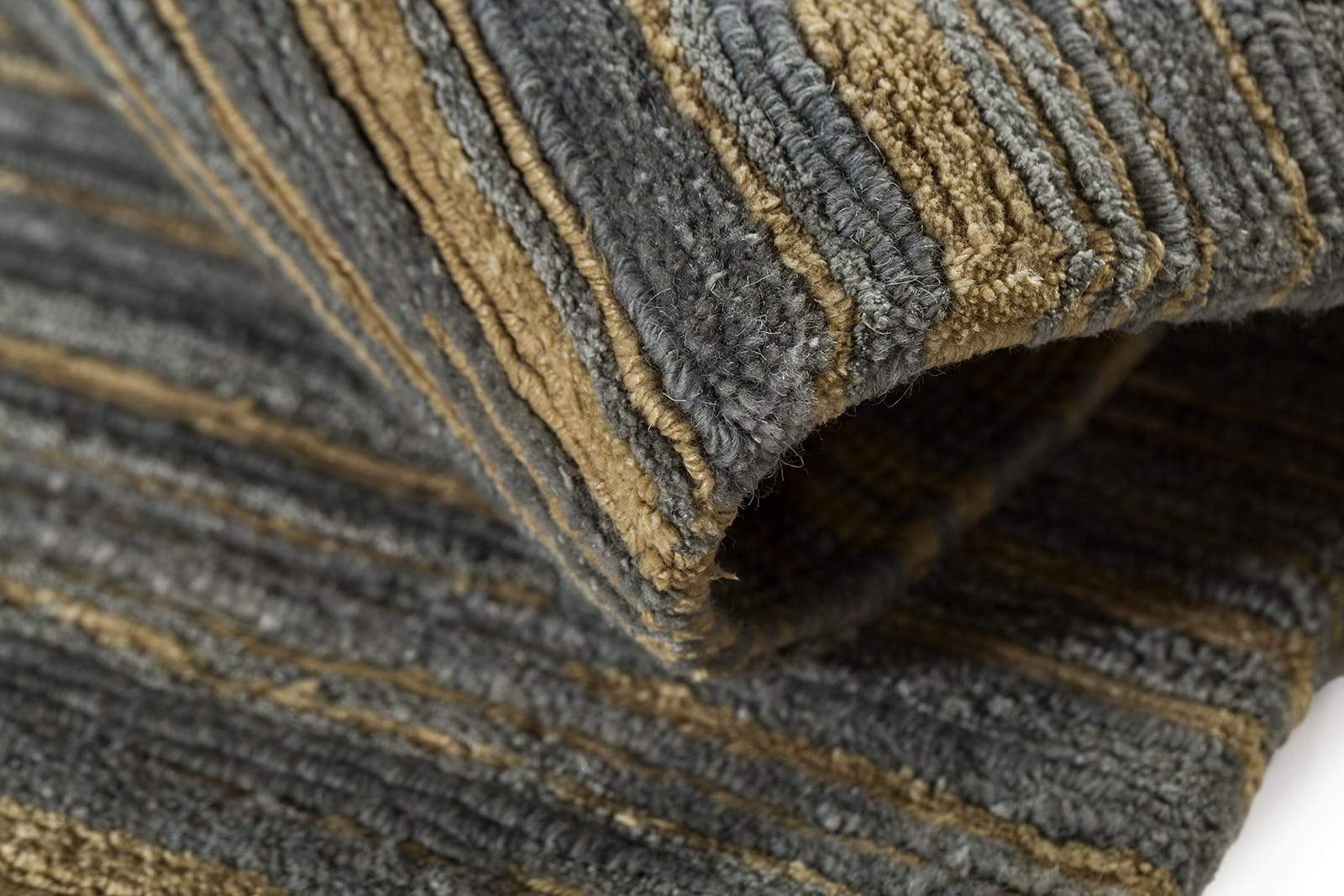 HORIZON III GREY GOLD Product Tufenkian Artisan Carpets