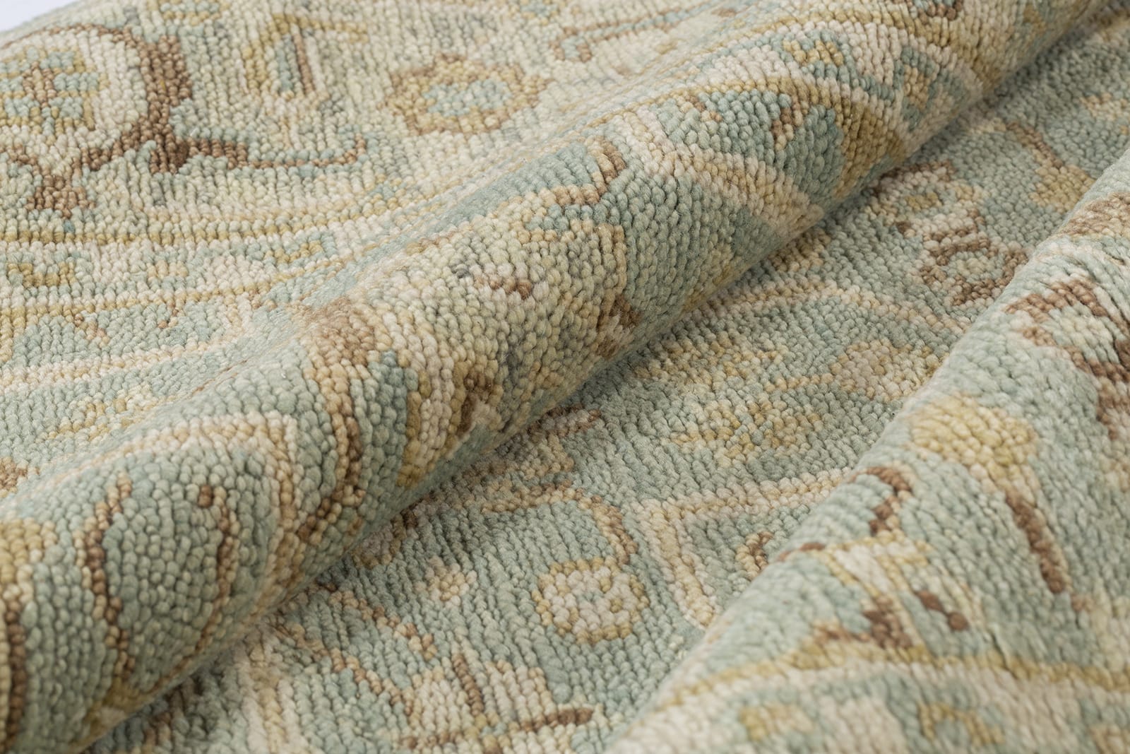 detail image of Persian Lattice Seafoam hand knotted area rug design by Tufenkian