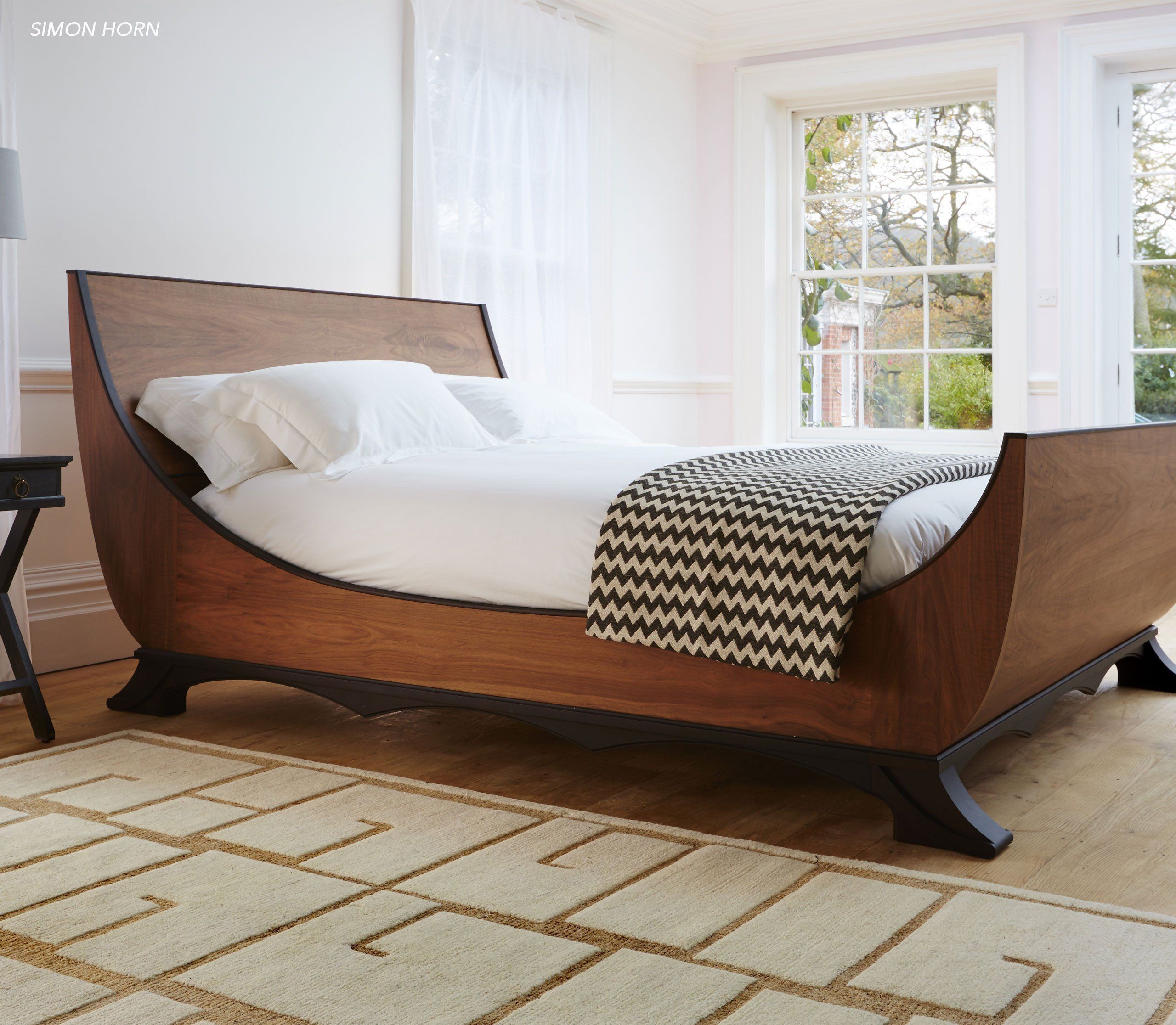 SHANGHAI W/HEMP SHEEPSKIN Lifestyle room-image Tufenkian Artisan Carpets