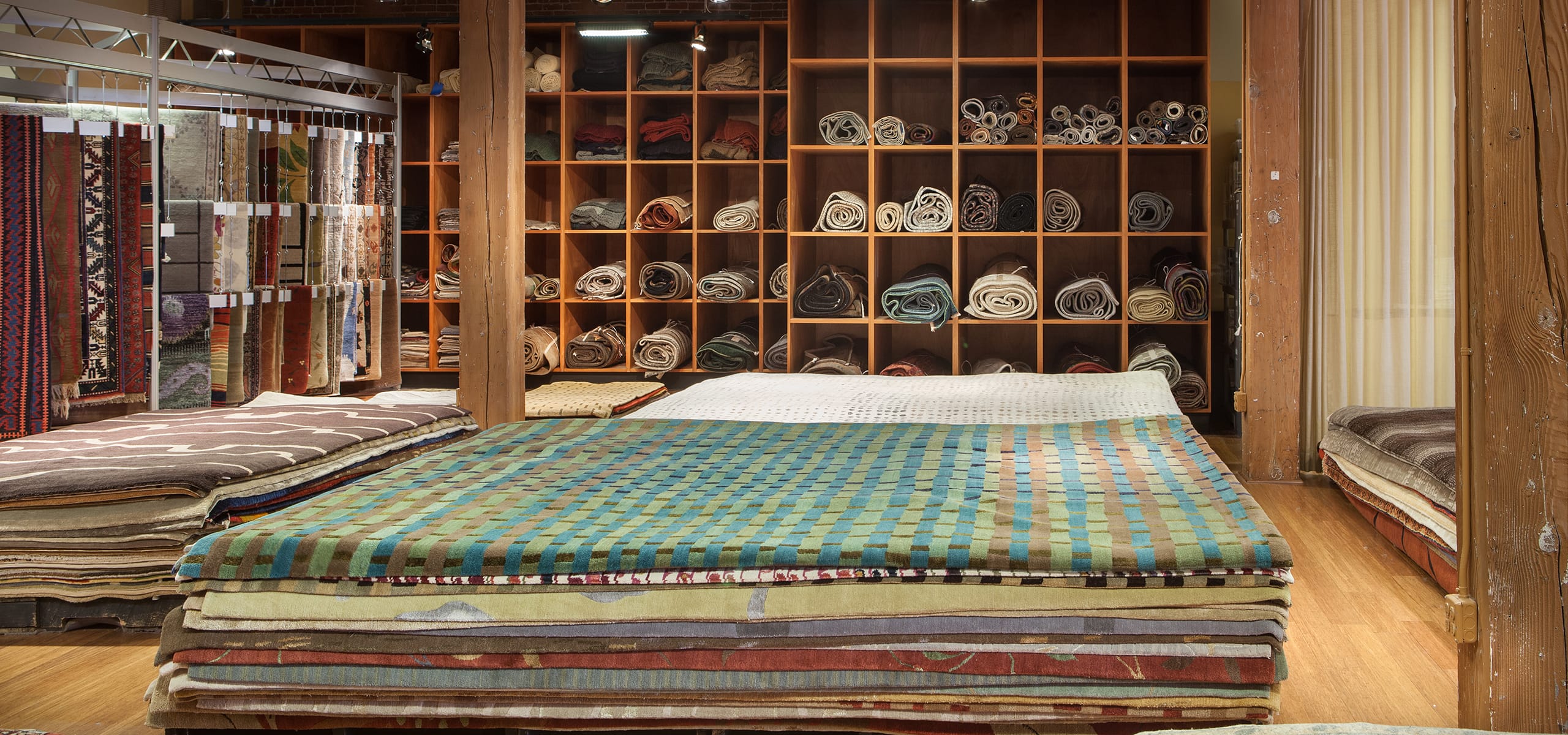 Tips to sell your hand knotted rug