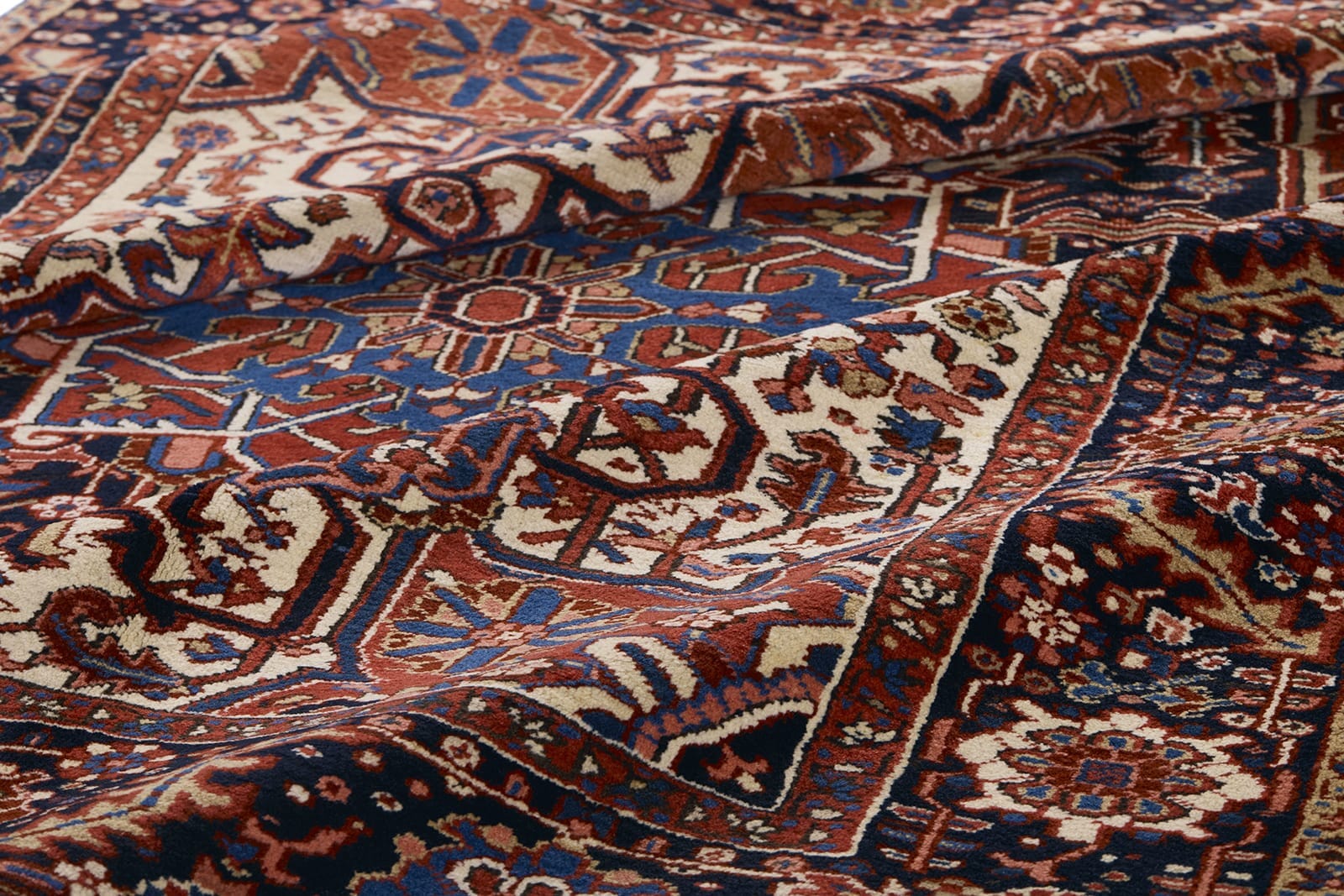 SEMI ANTIQUE HERIZ 8'2" X 10'8"