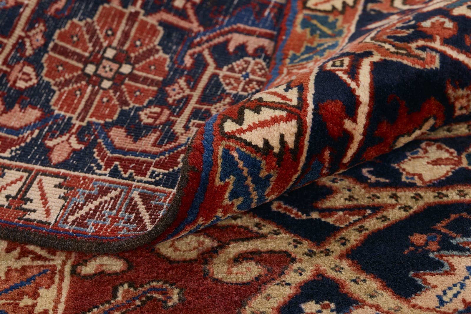 SEMI ANTIQUE HERIZ 8' 9 1/2" X 12' 3"