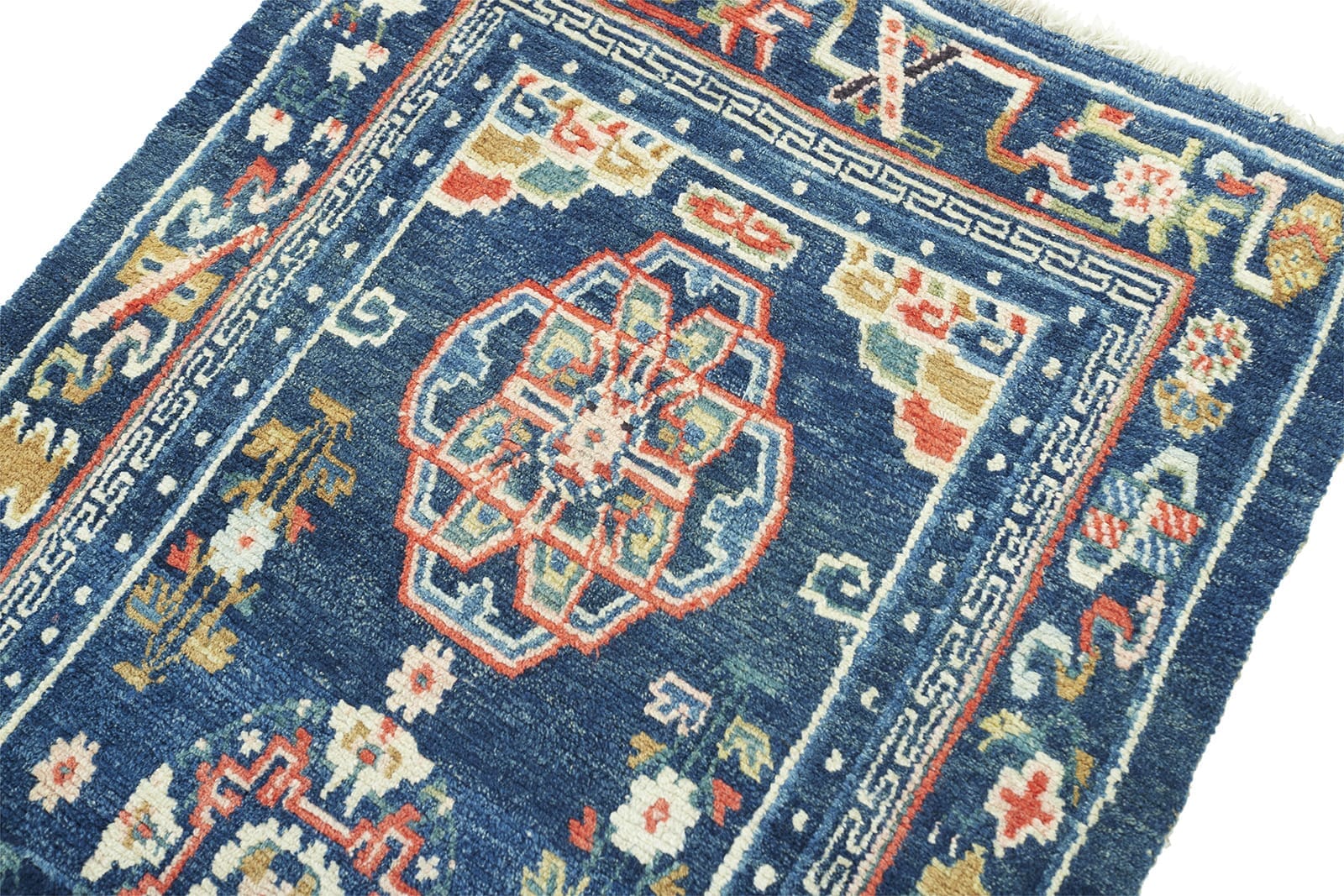 ANTIQUE TIBETAN KHADEN 2' 8" x 5' 1" 19th C Rug Detail 4