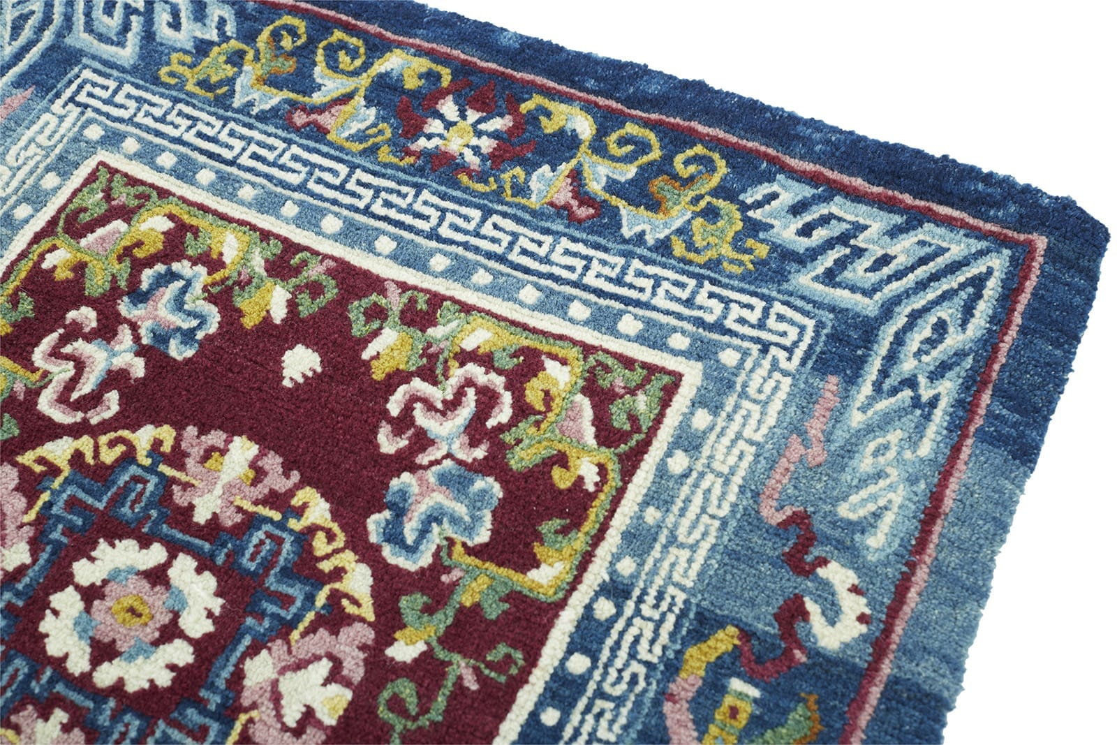 ANTIQUE TIBETAN KHADEN 2' 7" x 4' 11" 19th C Rug Detail 4