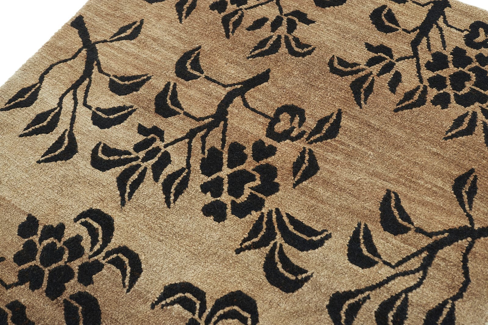 ANTIQUE TIBETAN KHADEN 2' 10" x 5' 7" Late 19th C Rug Detail2