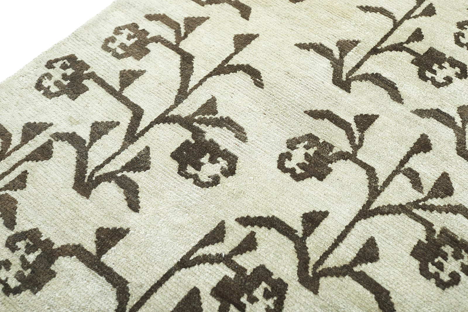 ANTIQUE TIBETAN KHADEN 2' 8" x 5' 4" 19th C Rug Detail 1