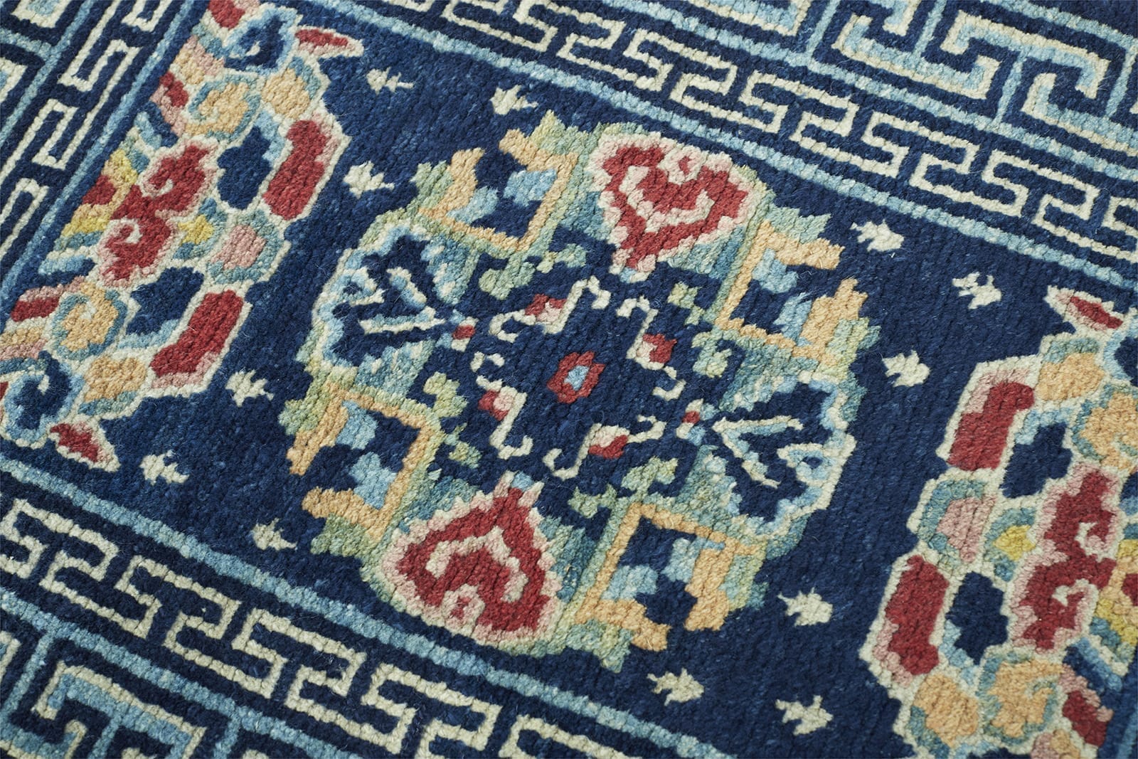 ANTIQUE TIBETAN SADDLE RUG 2' 1" x 2' 10" 19th C Rug Detail 4