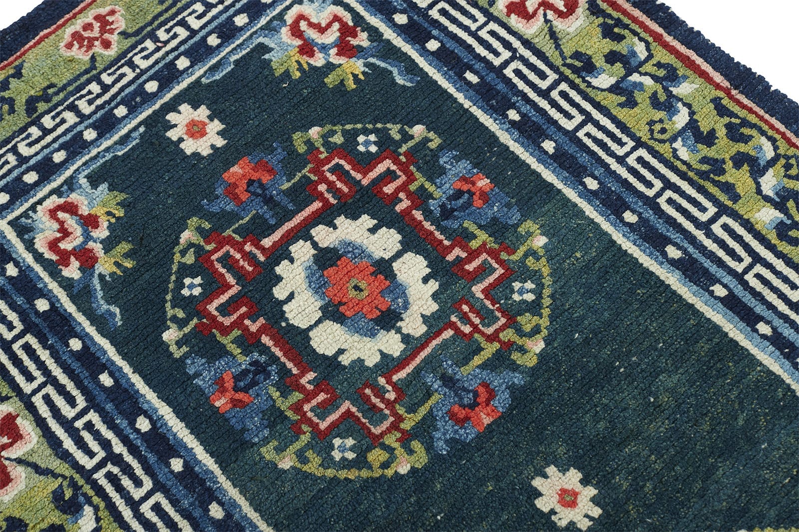ANTIQUE TIBETAN TSENG-DHRUM 2' 8" x 6' 2" 19th C Rug Detail 1