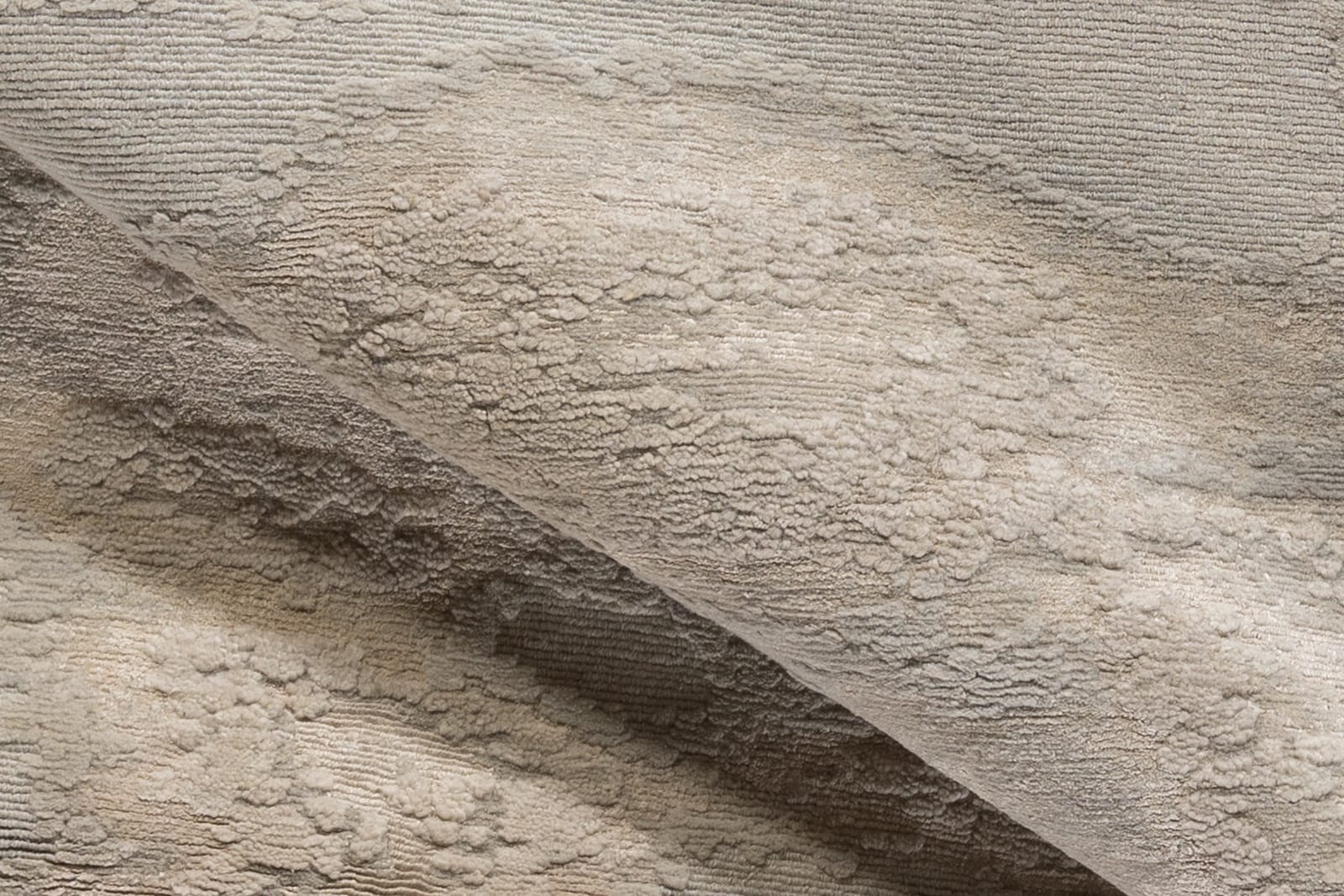 CONCENTRIC PALE BLUE