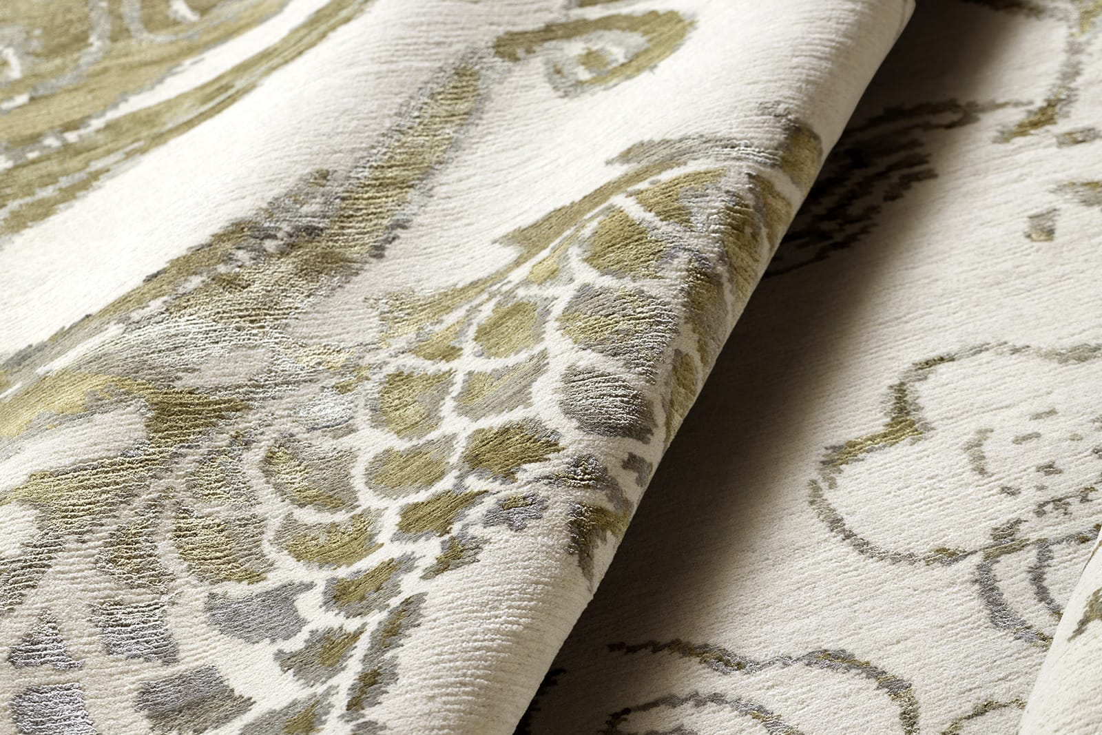 MYTHOS II IVORY BRONZE