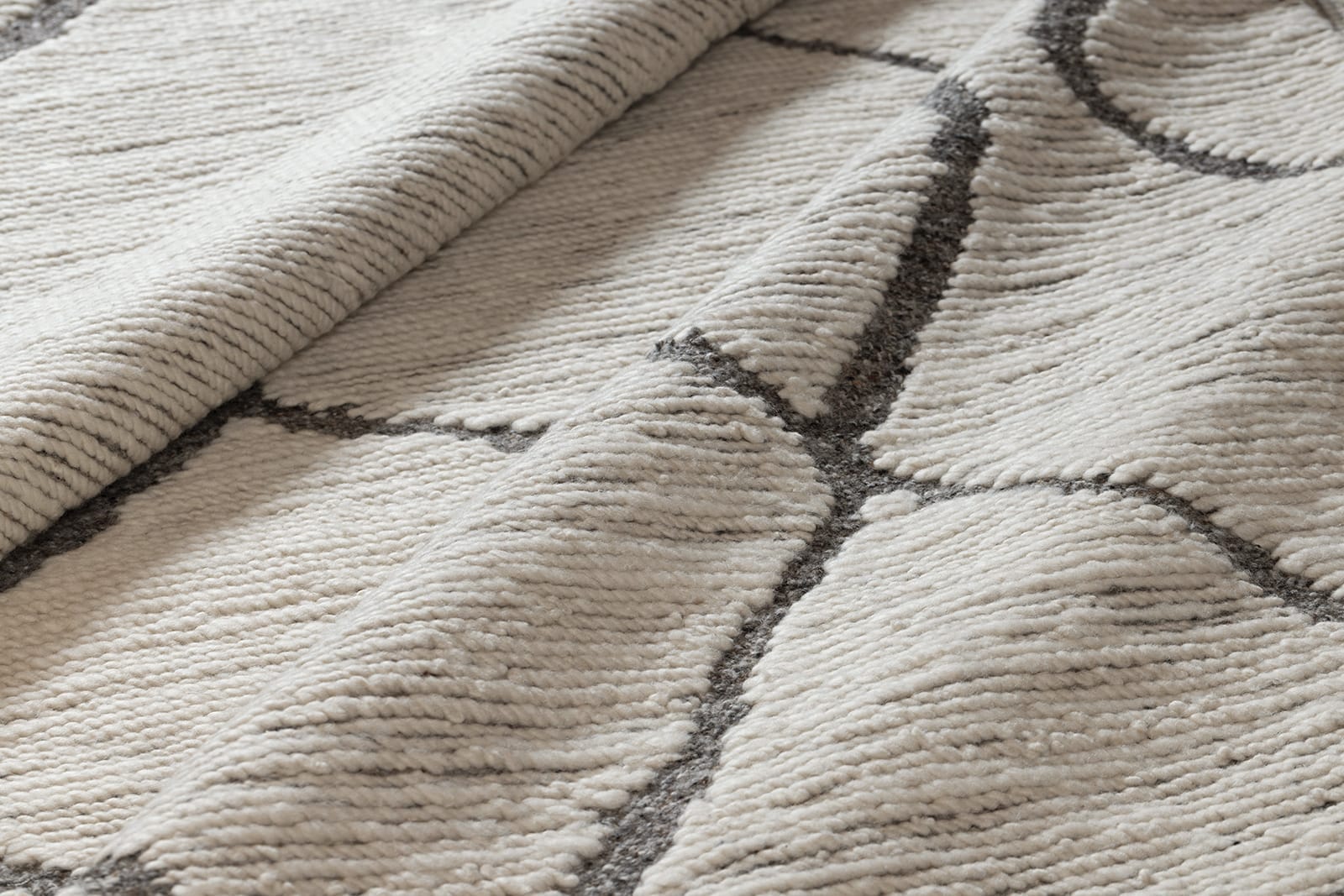 SHOWA WHITE BLACK Rug detail image