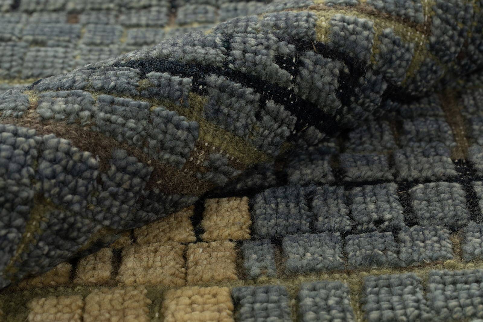 Adamento Wheat area rug detail image