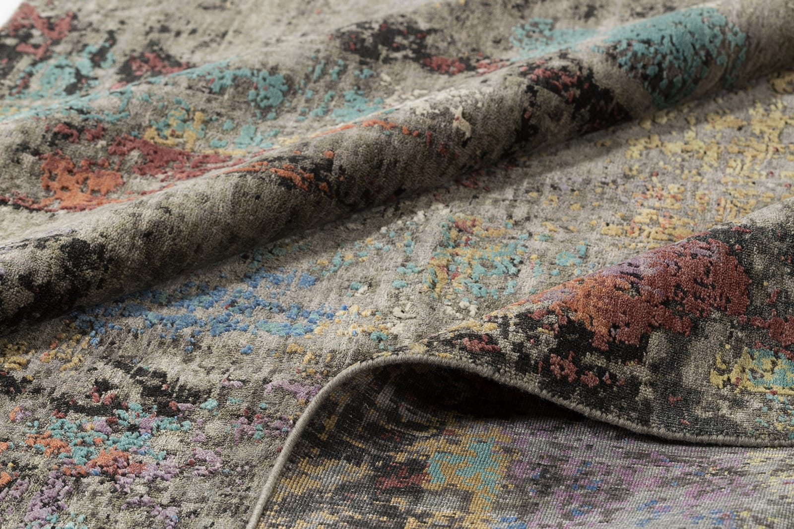 detail image of City Lights IV Black hand knotted area rug design by Tufenkian