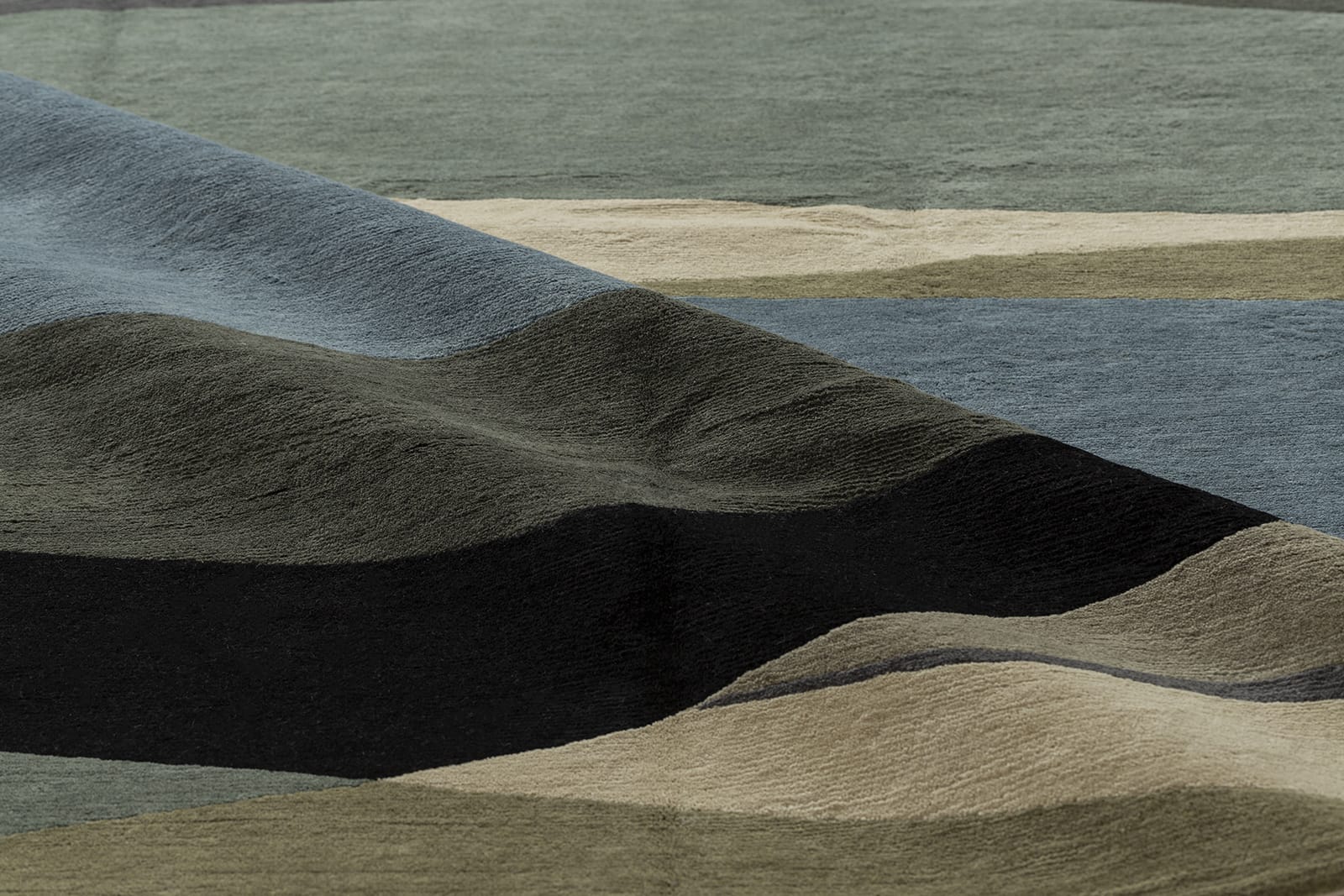 detail image of Crystal Slate Blue hand knotted area rug design by Tufenkian