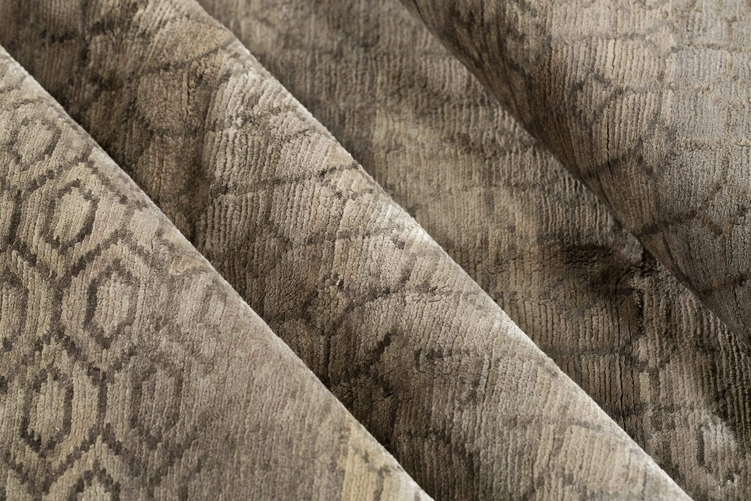 KIKKO TAUPE Product Tufenkian Artisan Carpets 