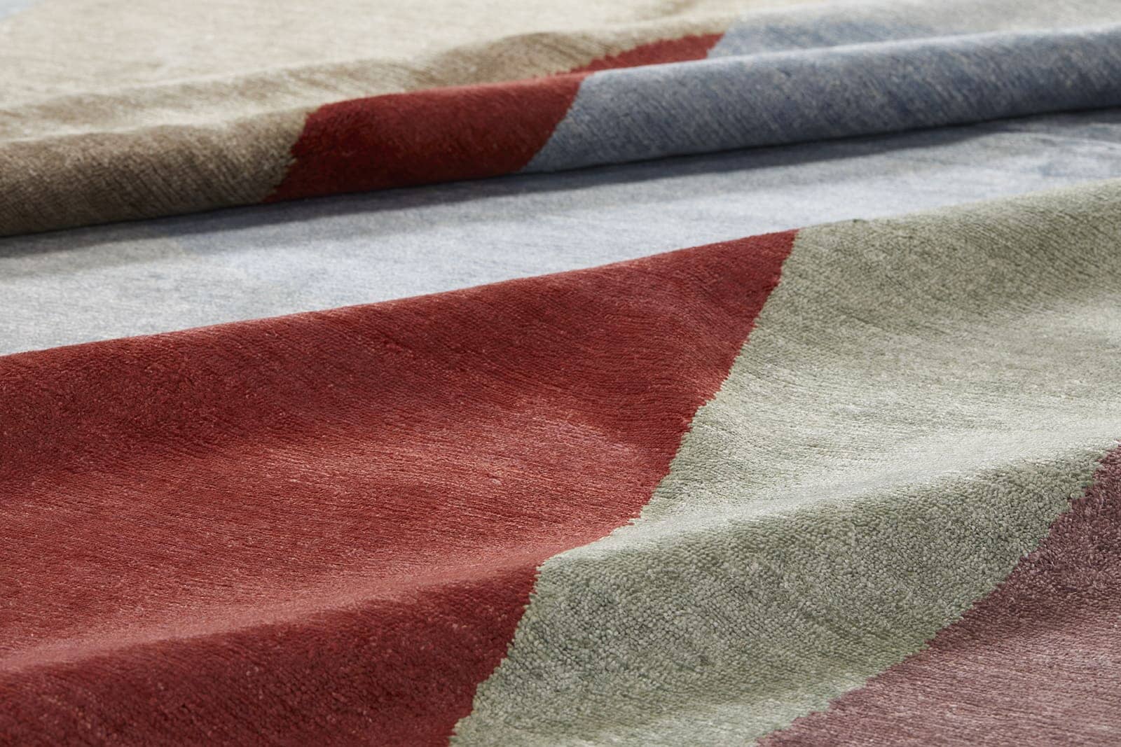 MARTINE III PLUM Product Tufenkian Artisan Carpets 