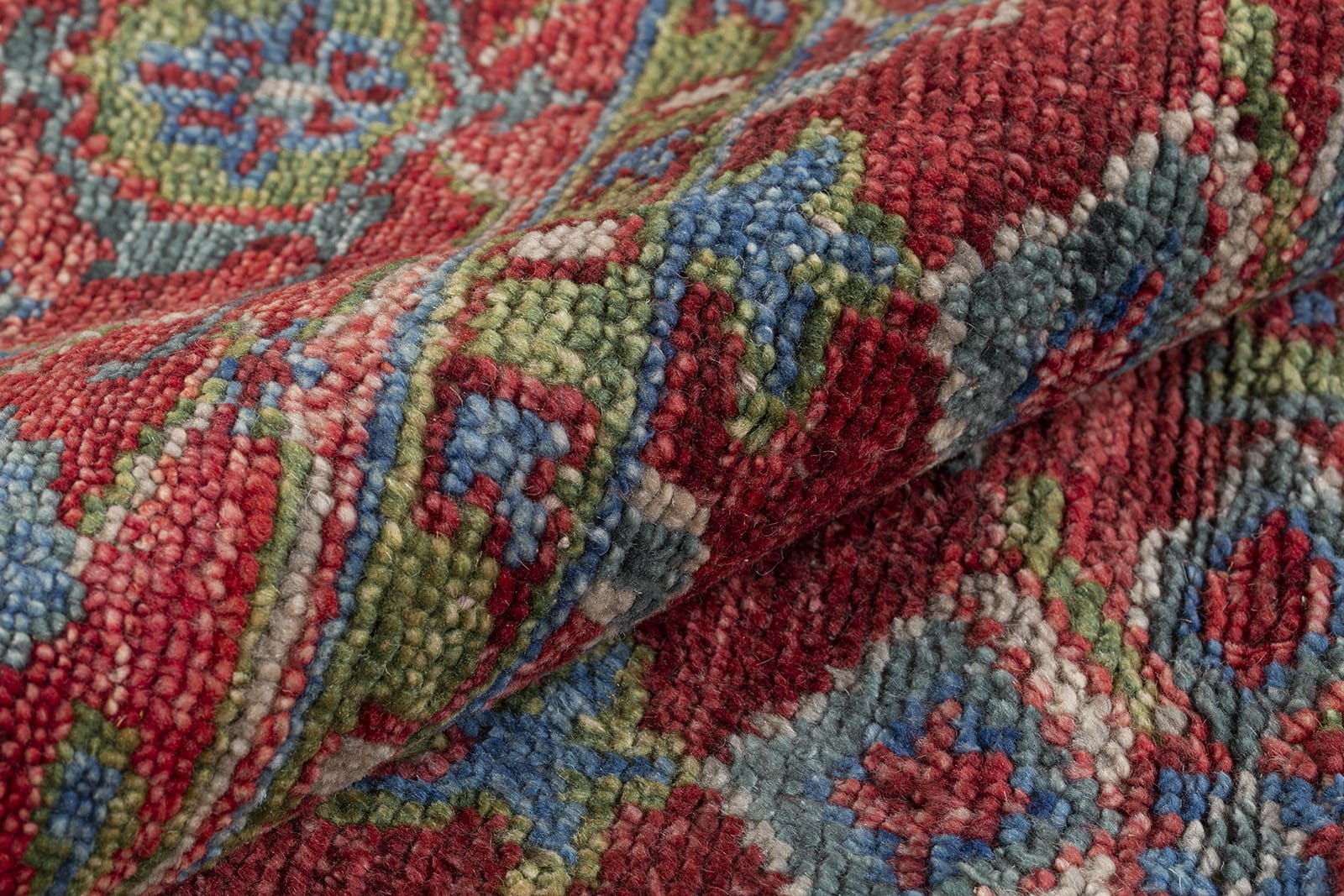 detail image of Persian Lattice Brick hand knotted area rug design by Tufenkian