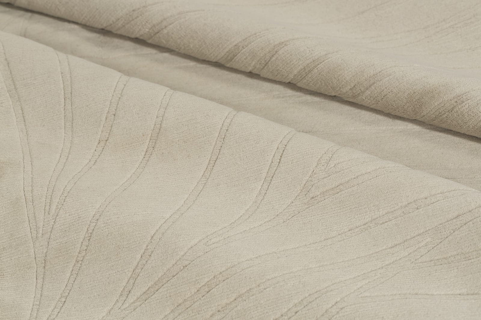 detail image of Reeds Ivory hand knotted area rug design by Tufenkian